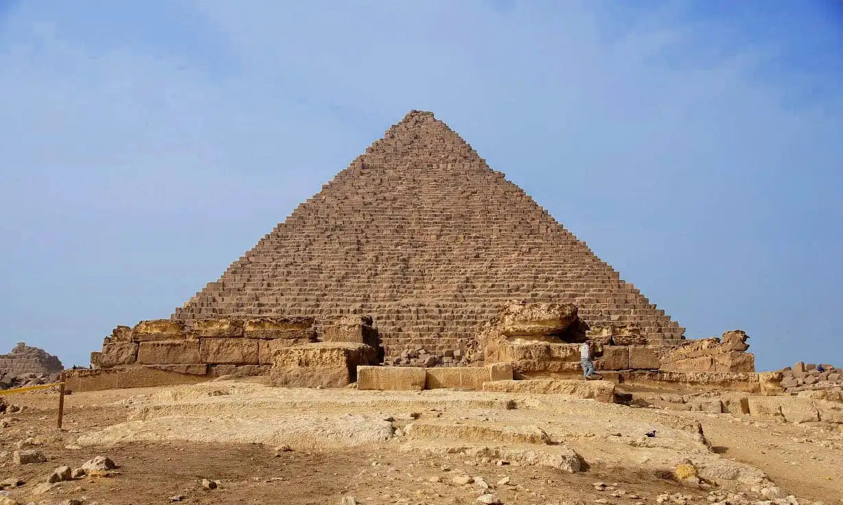The Pyramid of Menkaure: Unveiling the Majesty of a Royal Legacy ...