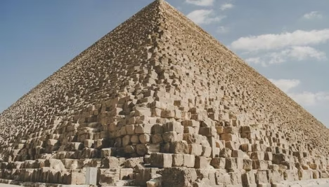 tour inside pyramid of giza